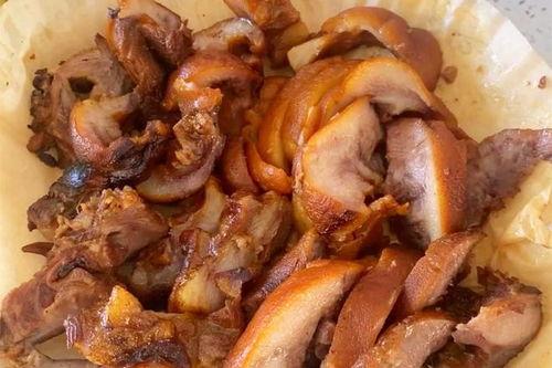 熏猪头肉视频,一招学会制作香浓熏猪头肉