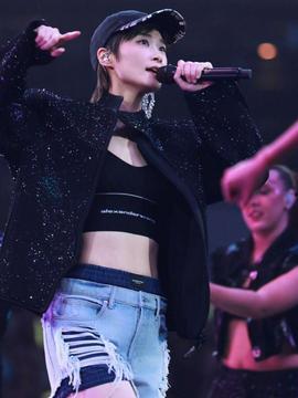 李宇春演唱会视频,燃情视听盛宴，青春记忆再续