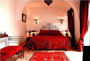 结婚铺床操作视频,一招一式揭秘结婚铺床全过程