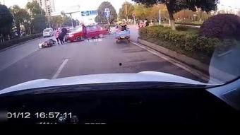 交通事故视频2015